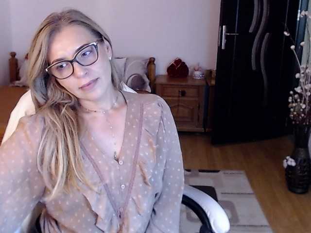 Evamaria2025 live cam preview