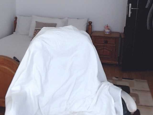 Evamaria2025 live cam on BongaCams