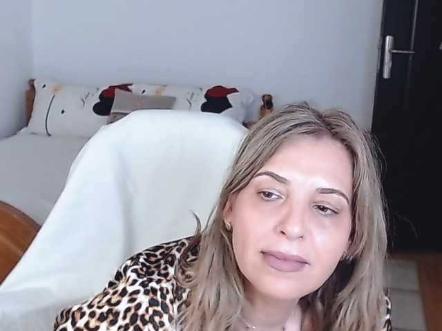 Evamaria2025 live cam on BongaCams