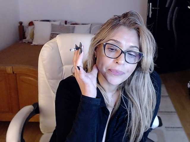 Evamaria2025 live cam preview