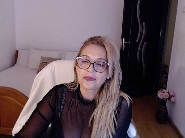 Evamaria2025 live cam on BongaCams