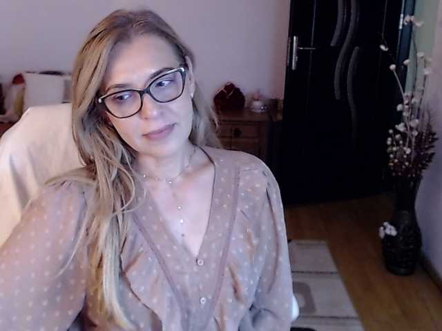 Evamaria2025 live cam preview