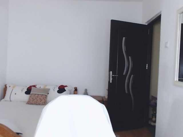Evamaria2025 live cam on BongaCams
