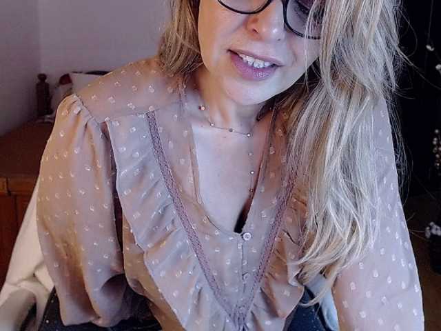 Evamaria2025 live cam preview