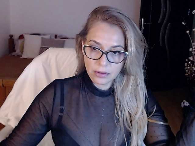Evamaria2025 live cam preview
