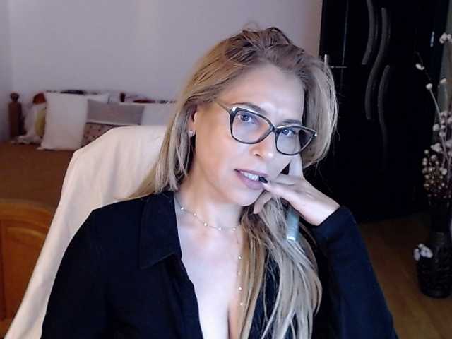 Evamaria2025 live cam preview
