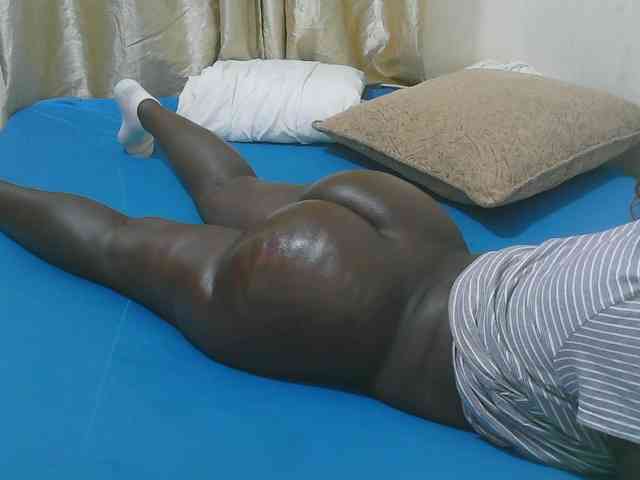 Sexy-Quincy11 webcam