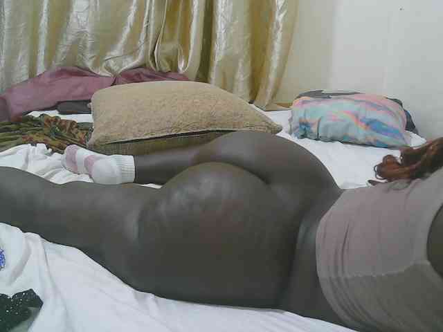 Sexy-Quincy11 webcam