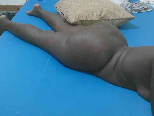 Sexy-Quincy11 webcam