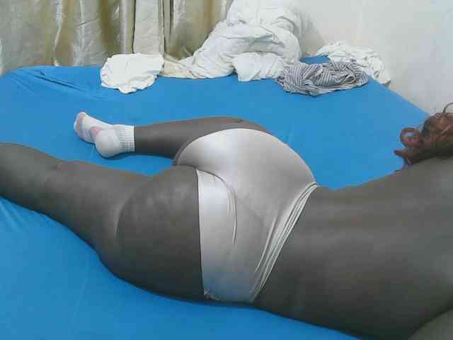 Sexy-Quincy11 webcam