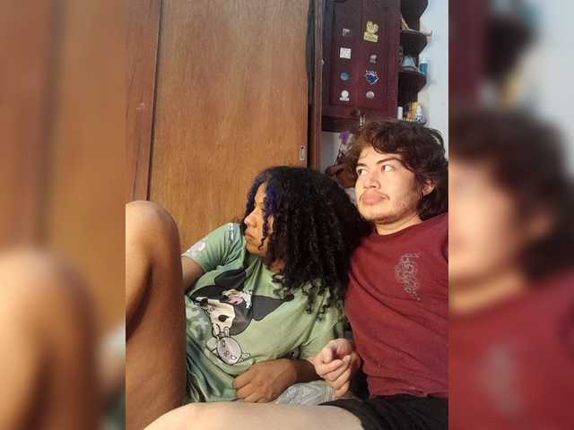 HotHoneyChile's BongaCams show and profile