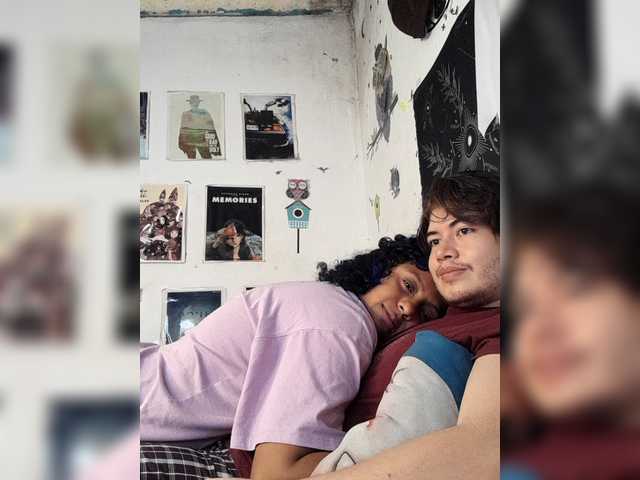 HotHoneyChile's BongaCams show and profile