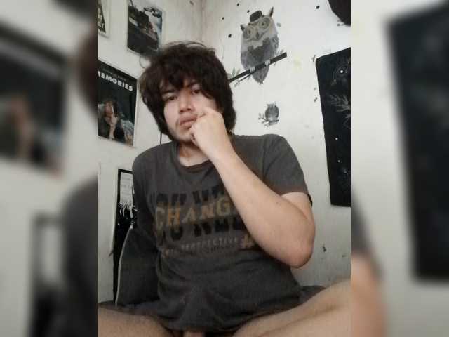 HotHoneyChile's BongaCams show and profile