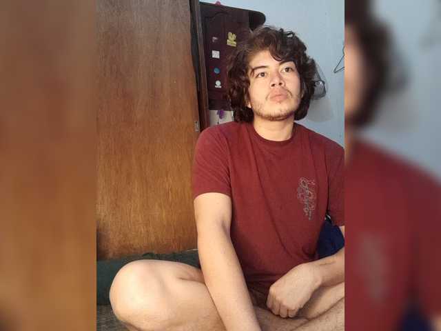 HotHoneyChile's BongaCams show and profile