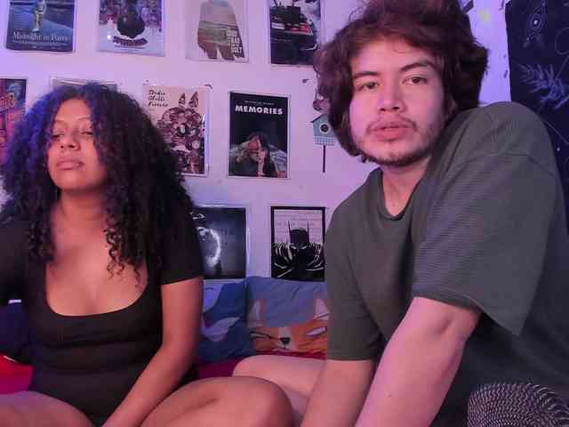 HotHoneyChile webcam