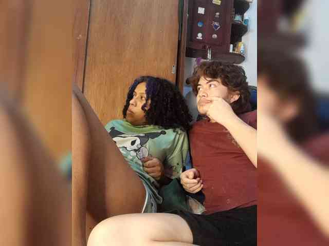 HotHoneyChile webcam