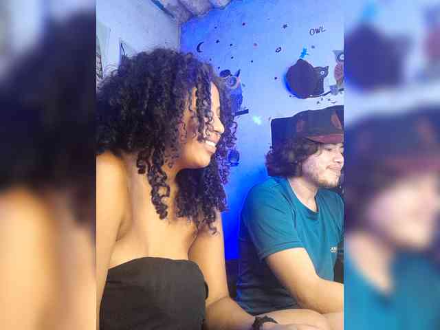 HotHoneyChile webcam