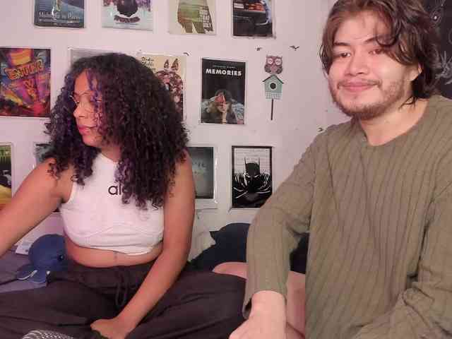 HotHoneyChile webcam