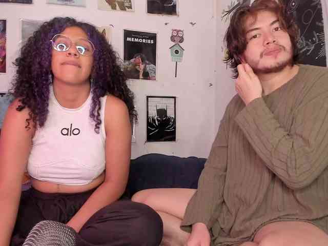 HotHoneyChile webcam