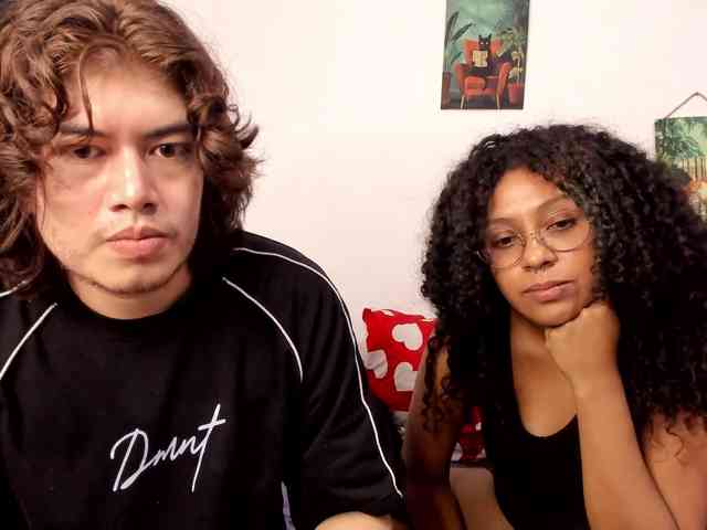 HotHoneyChile webcam