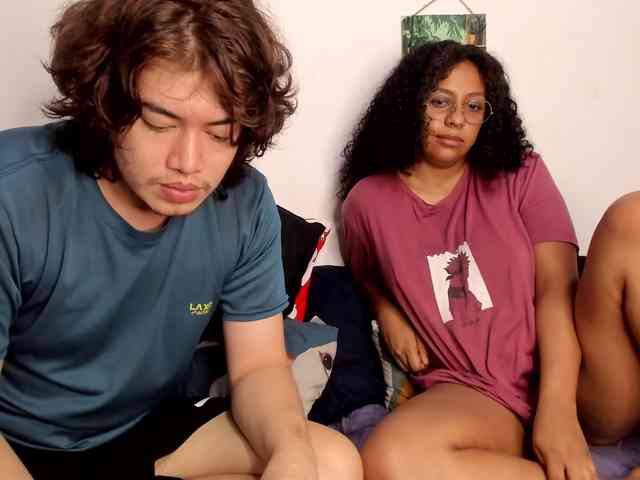 HotHoneyChile webcam