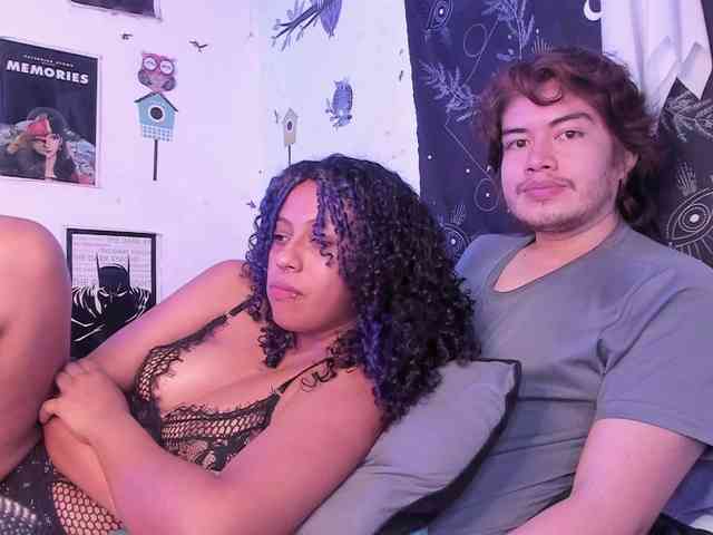 HotHoneyChile webcam