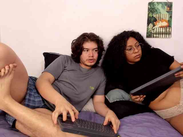 HotHoneyChile Sex Cam Show