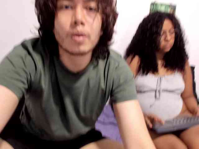 HotHoneyChile webcam