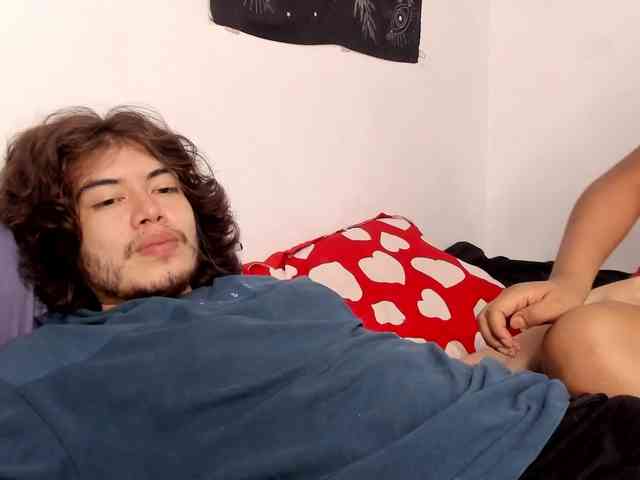 HotHoneyChile webcam