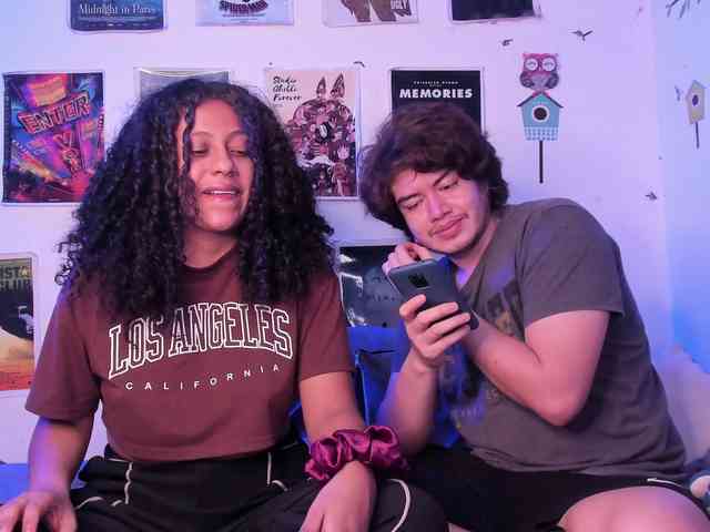 HotHoneyChile webcam