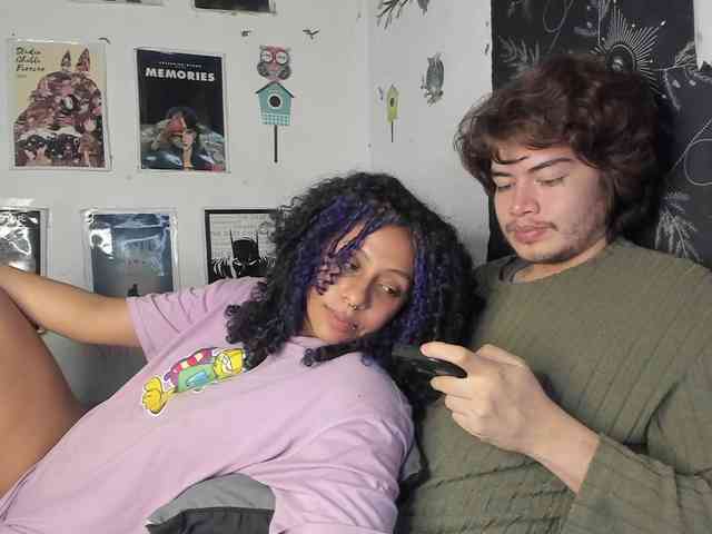 HotHoneyChile webcam