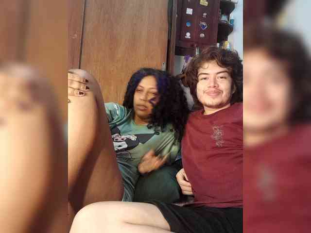 HotHoneyChile webcam