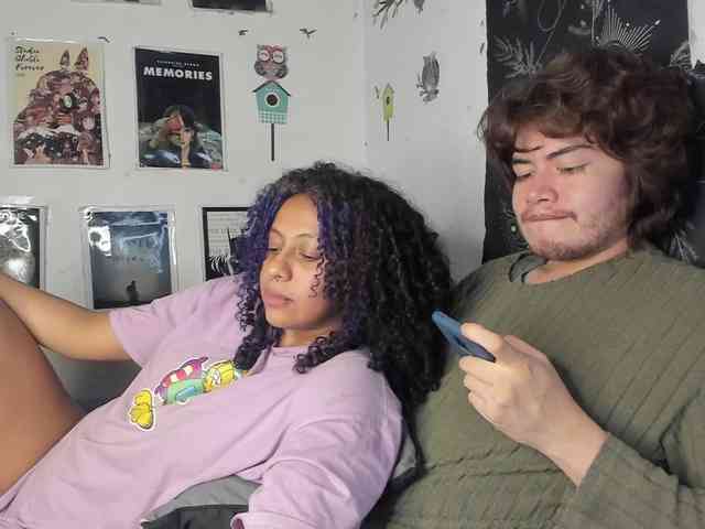 HotHoneyChile webcam