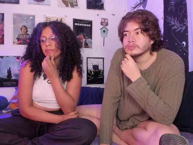 HotHoneyChile webcam