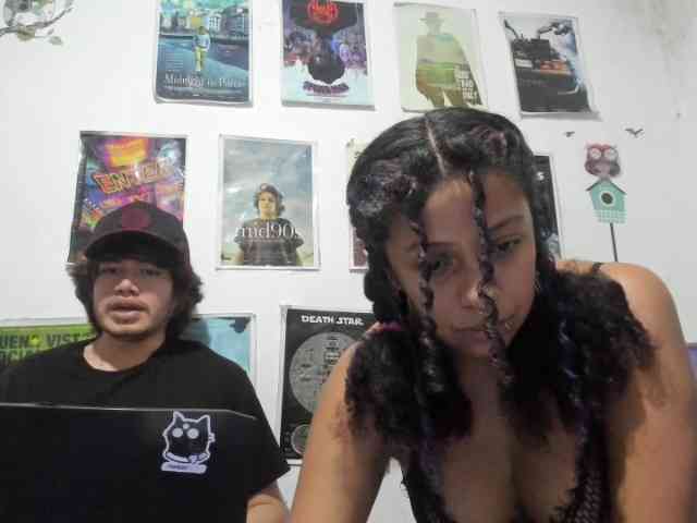 HotHoneyChile webcam