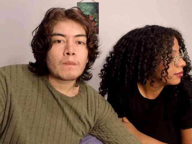 HotHoneyChile webcam