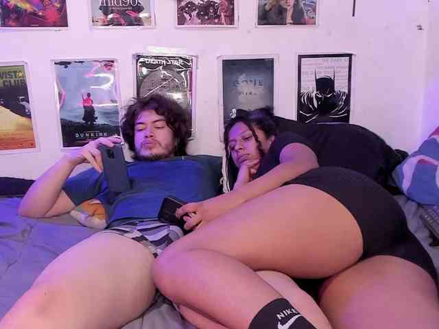 HotHoneyChile webcam