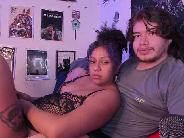 HotHoneyChile webcam