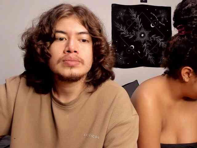 HotHoneyChile webcam