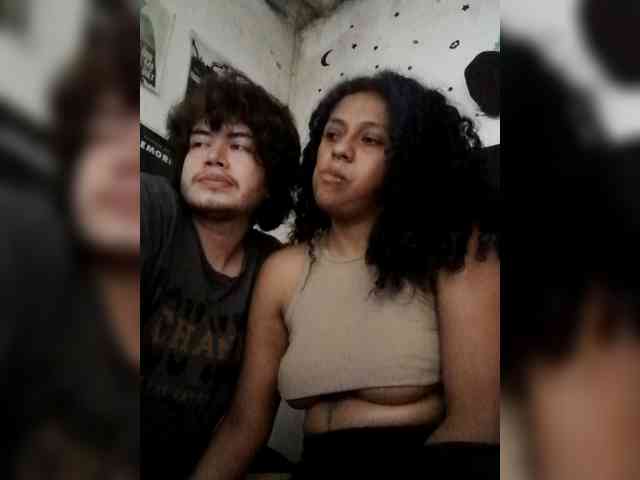 HotHoneyChile webcam