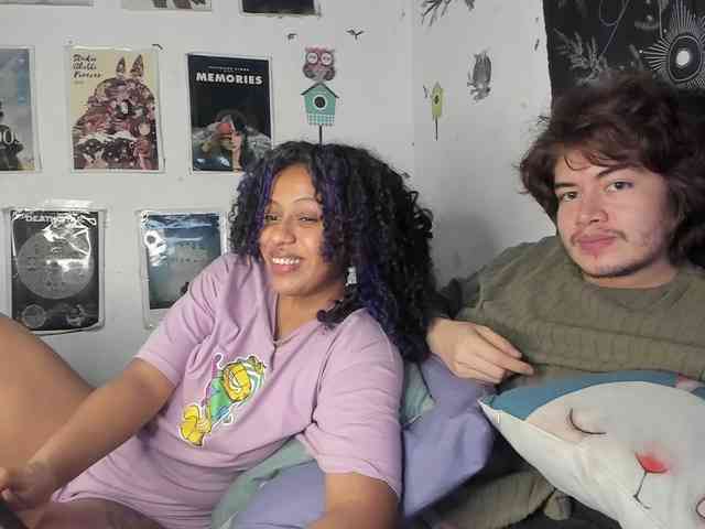 HotHoneyChile webcam