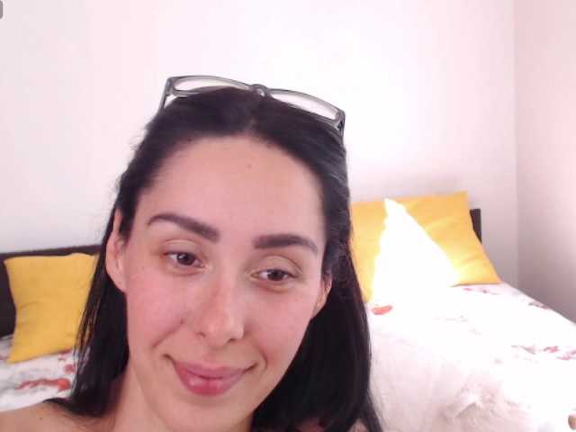 ValeriaFoxx live webcam show
