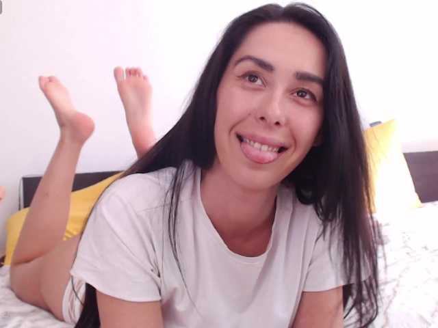 ValeriaFoxx live cam on BongaCams