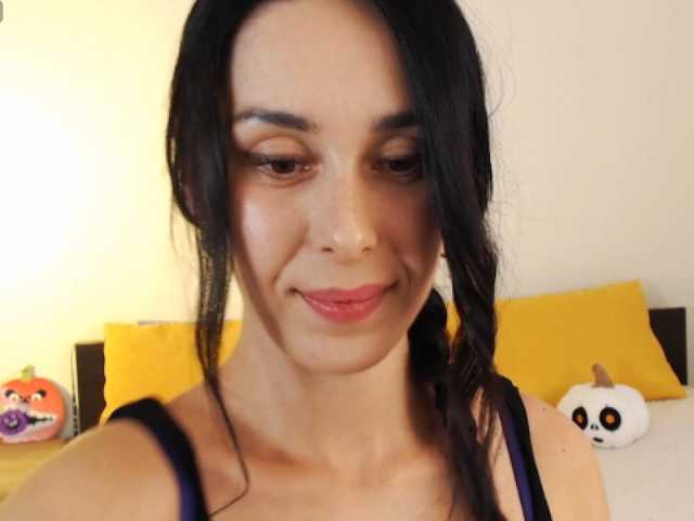 ValeriaFoxx live cam on BongaCams