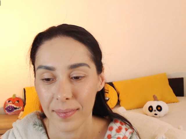 ValeriaFoxx live cam on BongaCams