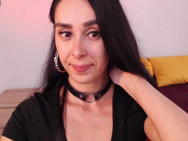 ValeriaFoxx live cam on BongaCams
