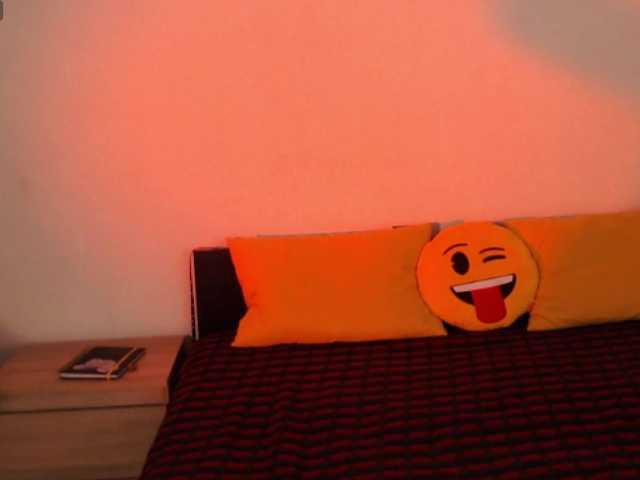 ValeriaFoxx live cam on BongaCams
