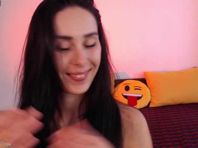 ValeriaFoxx live cam on BongaCams