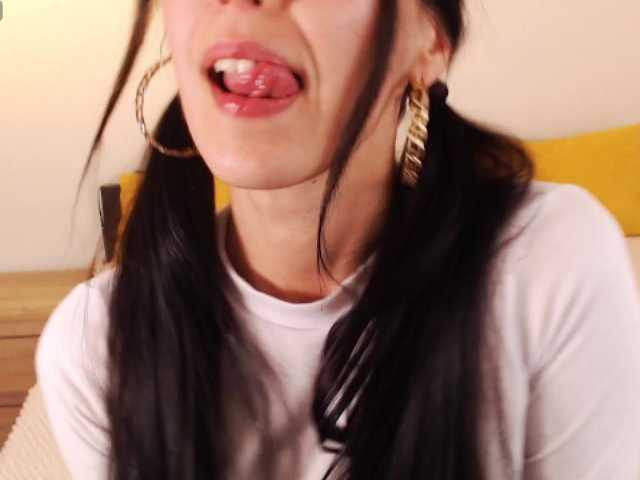 ValeriaFoxx