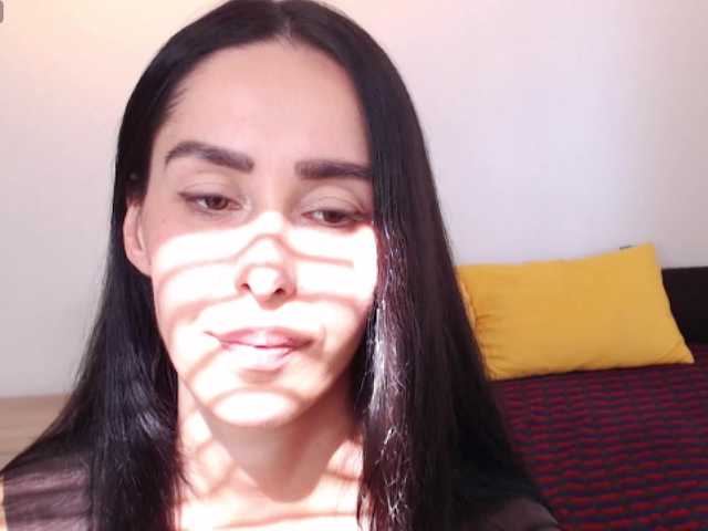 ValeriaFoxx live cam on BongaCams